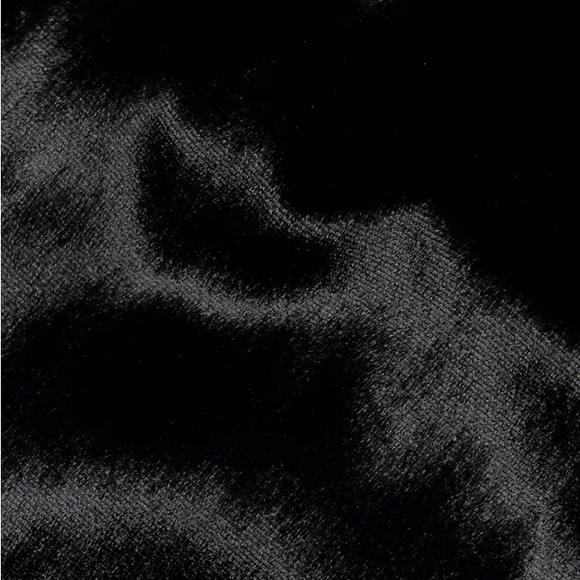 NWOT Alice & Olivia Julietta Velvet Slit Slip Dress in Black - Picture 4 of 13